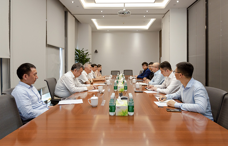 對外經濟貿易大學一行到訪前海金控公司